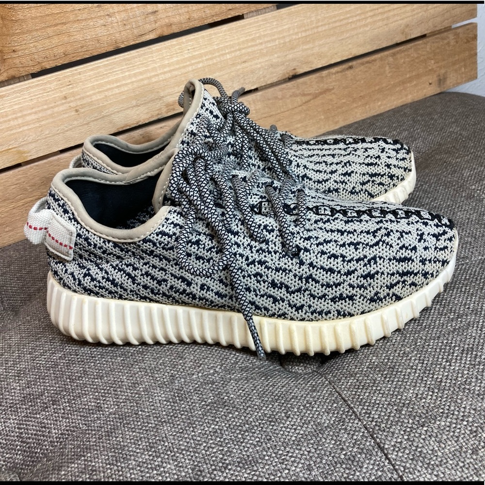 Adidas Yeezy Boost 350 V1 Turtle Doves sz 6.5
